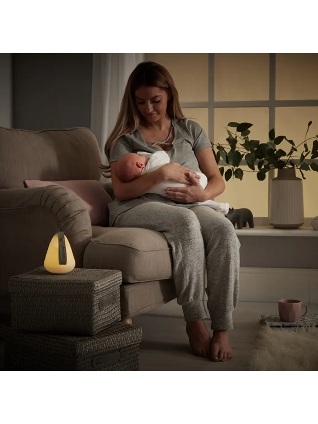 Przenośna lampka nocna Moonlight shnuggle BÉBÉ Concept