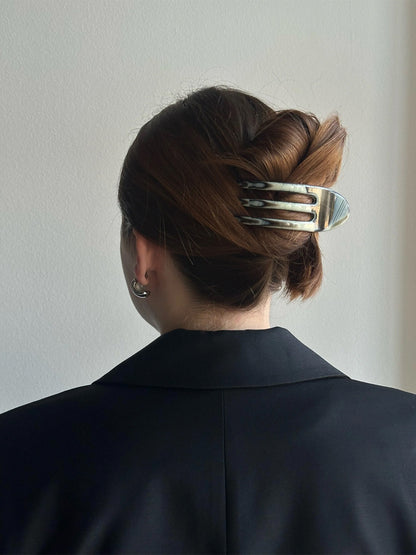 Spinka Julie Flat Claw Dark Chocolate DARK CHOCOLATE