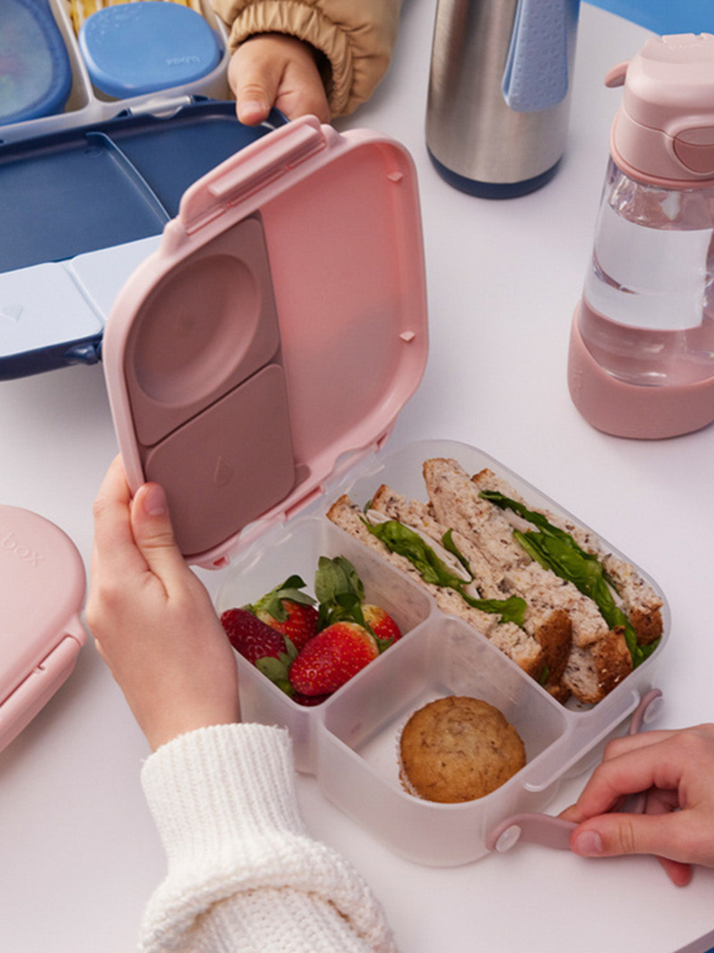 Mały szczelny lunchbox z przegródkami B.Box BÉBÉ Concept 