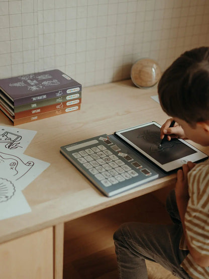 Podświetlany tablet do rysowania Kidydraw Mini Travel Kidywolf BEBE Concept 