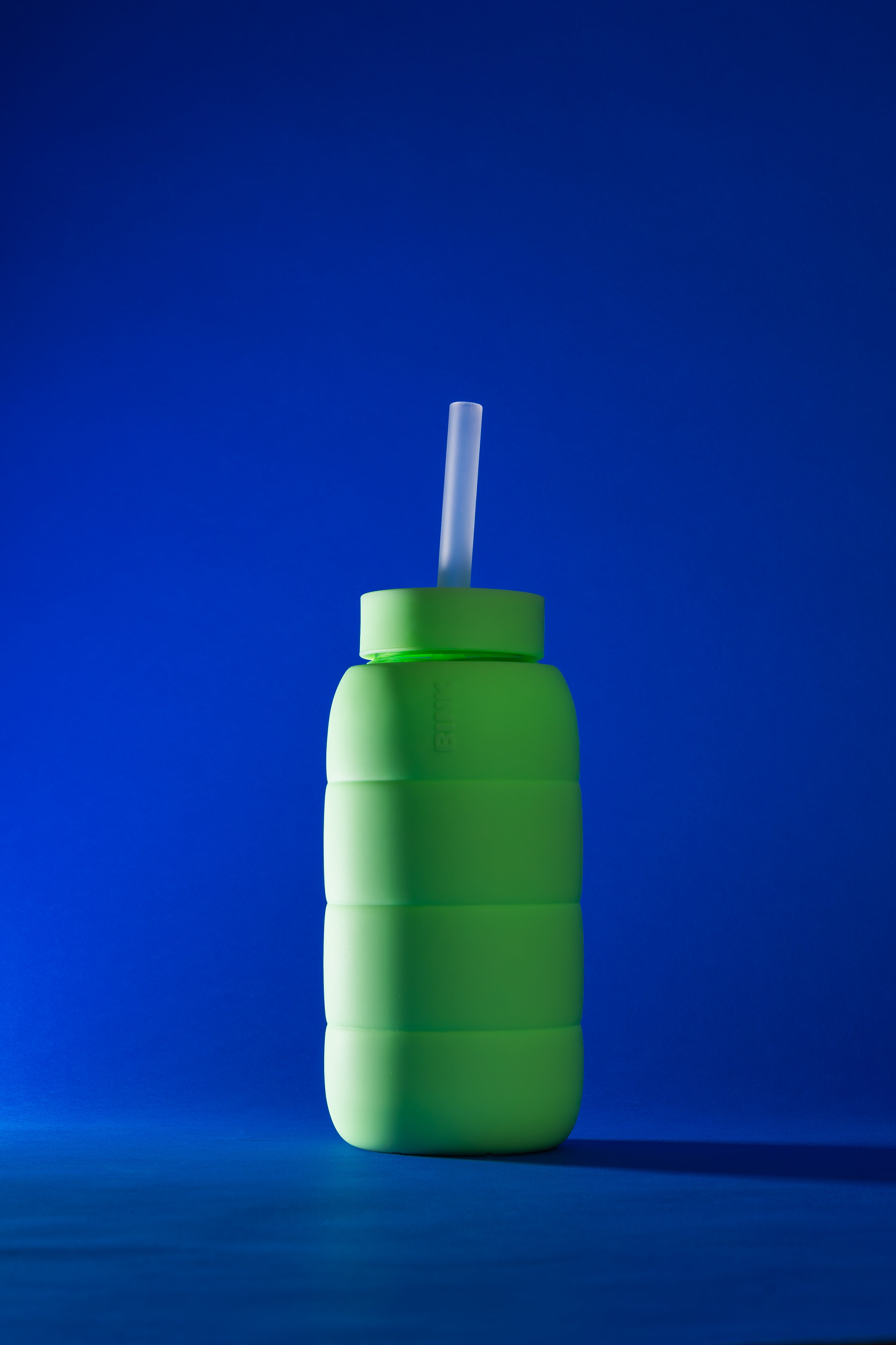 Silikonowa nasadka z rurką do butelek Bink Bink BÉBÉ Concept 