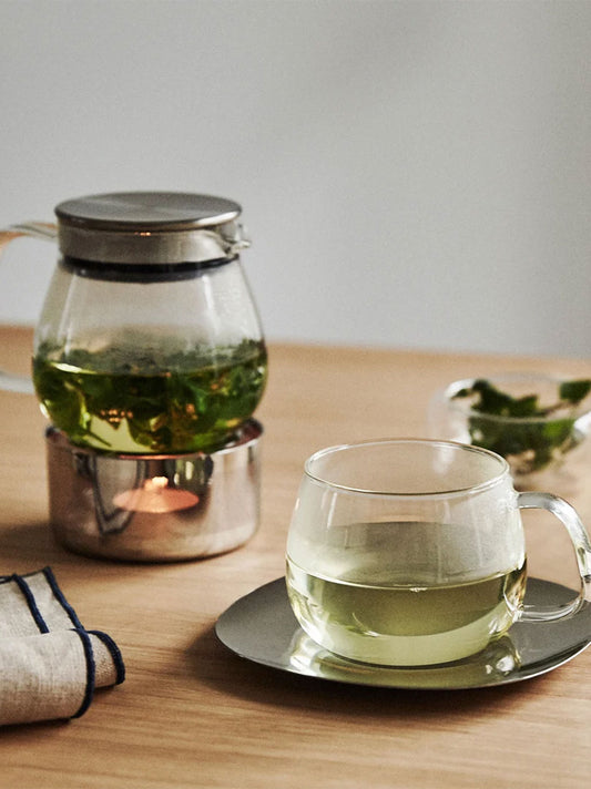 Szklany kubek do herbaty z zaparzaczem