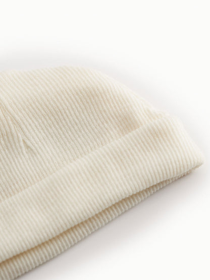 Czapeczka niemowlęca z merino Aiko Rib MarMar Copenhagen BÉBÉ Concept 