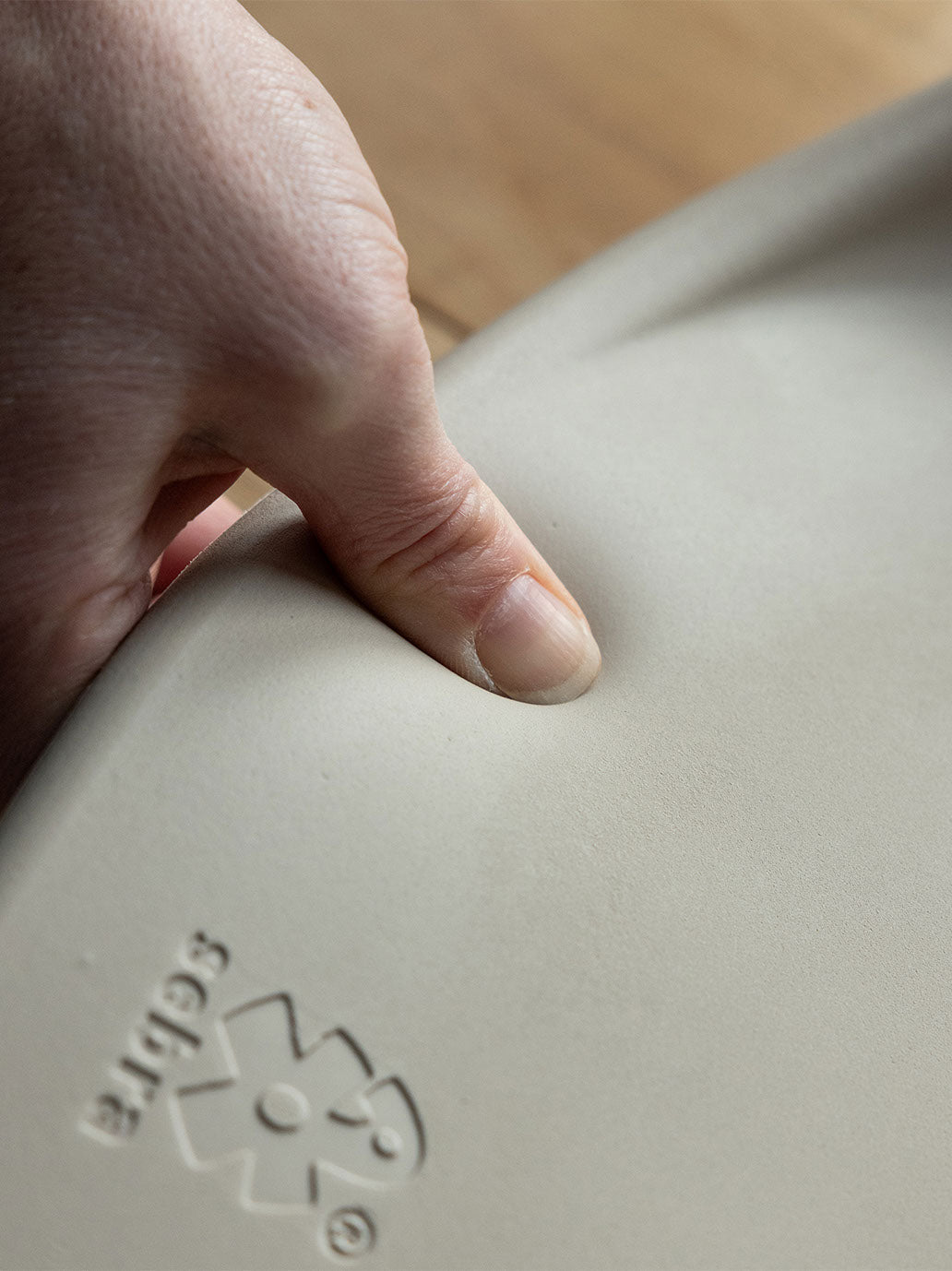 Ergonomiczna mata do przewijania Pusle Pur Sebra BÉBÉ Concept 