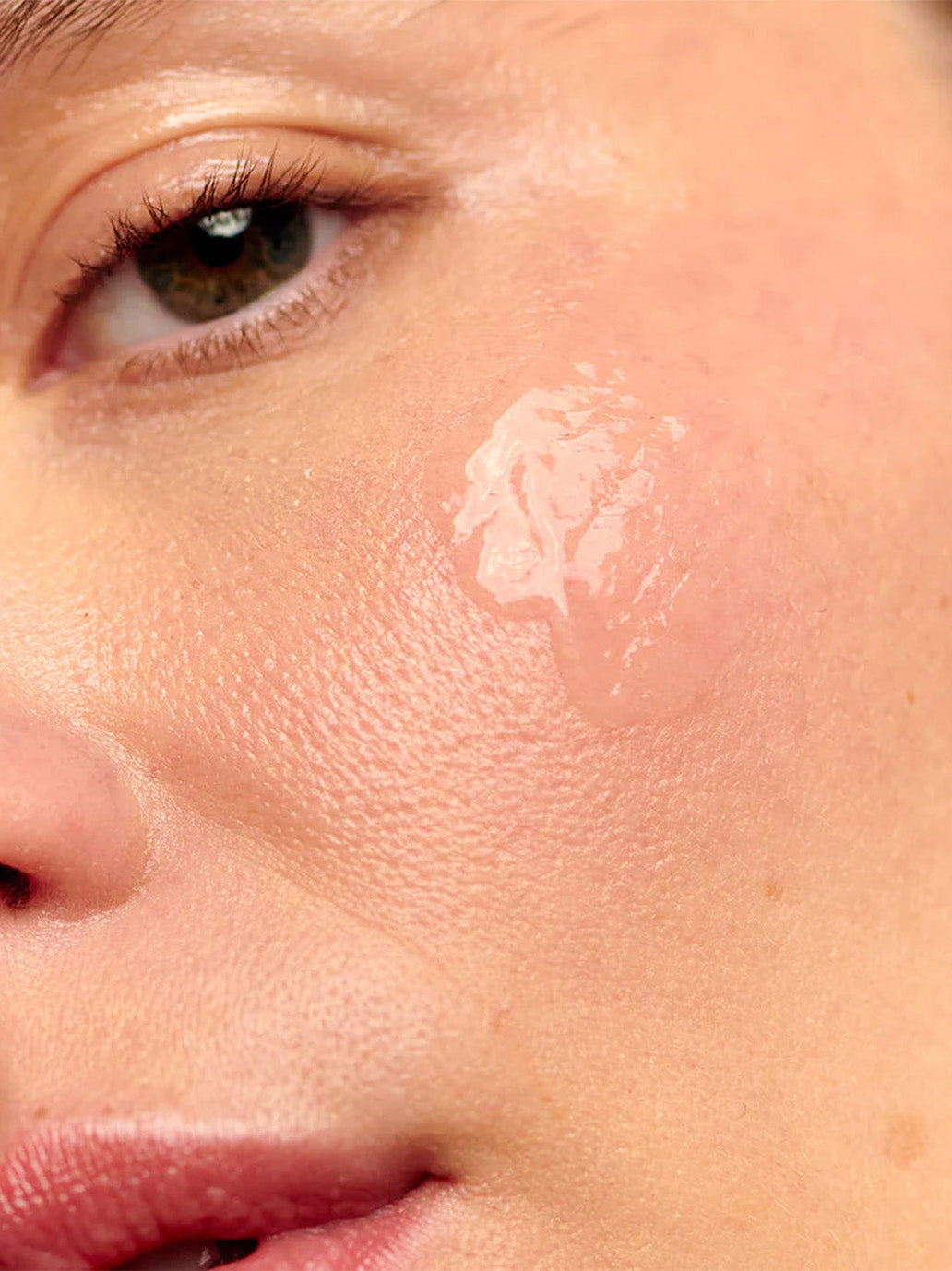 Nawilżająco ujędrniające serum do twarzy Mega Plump talm BÉBÉ Concept 