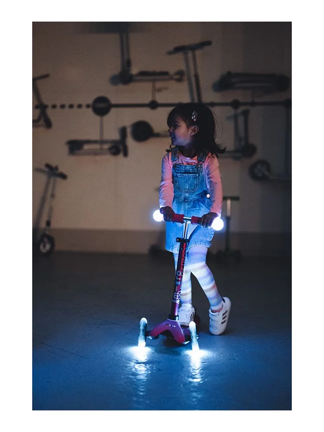 Hulajnoga Mini Micro Deluxe Magic Micro BÉBÉ Concept