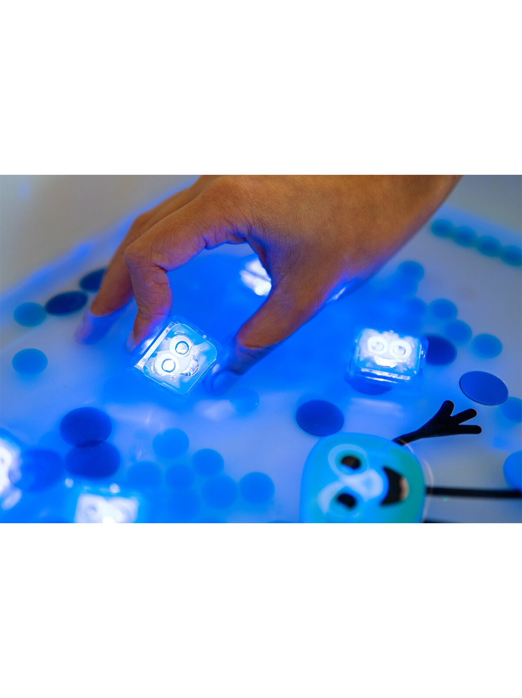 Senzorická vodní hra Světelné kostky
