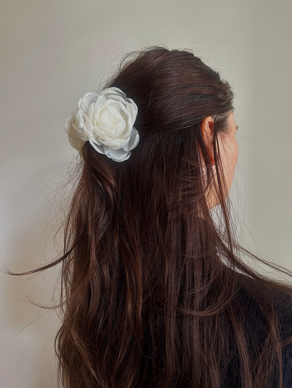 Заколка для волосся з квітами з органзи