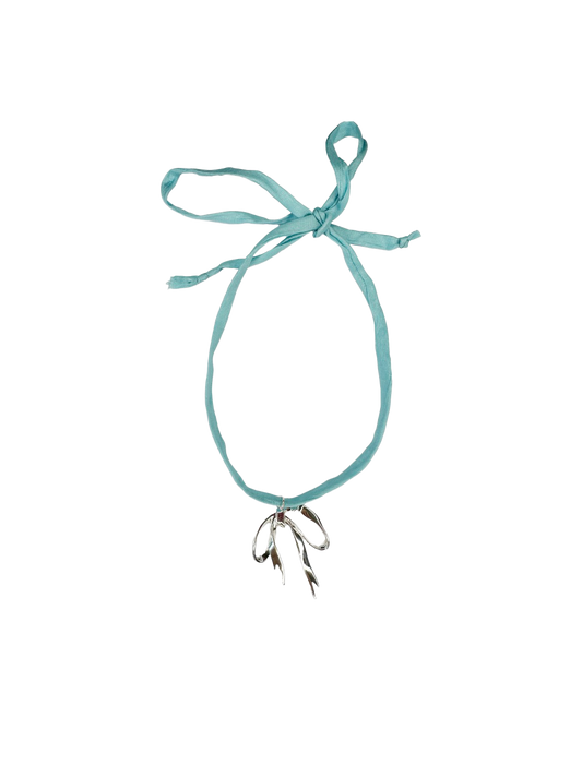 Naszyjnik z zawieszką Ribbon string