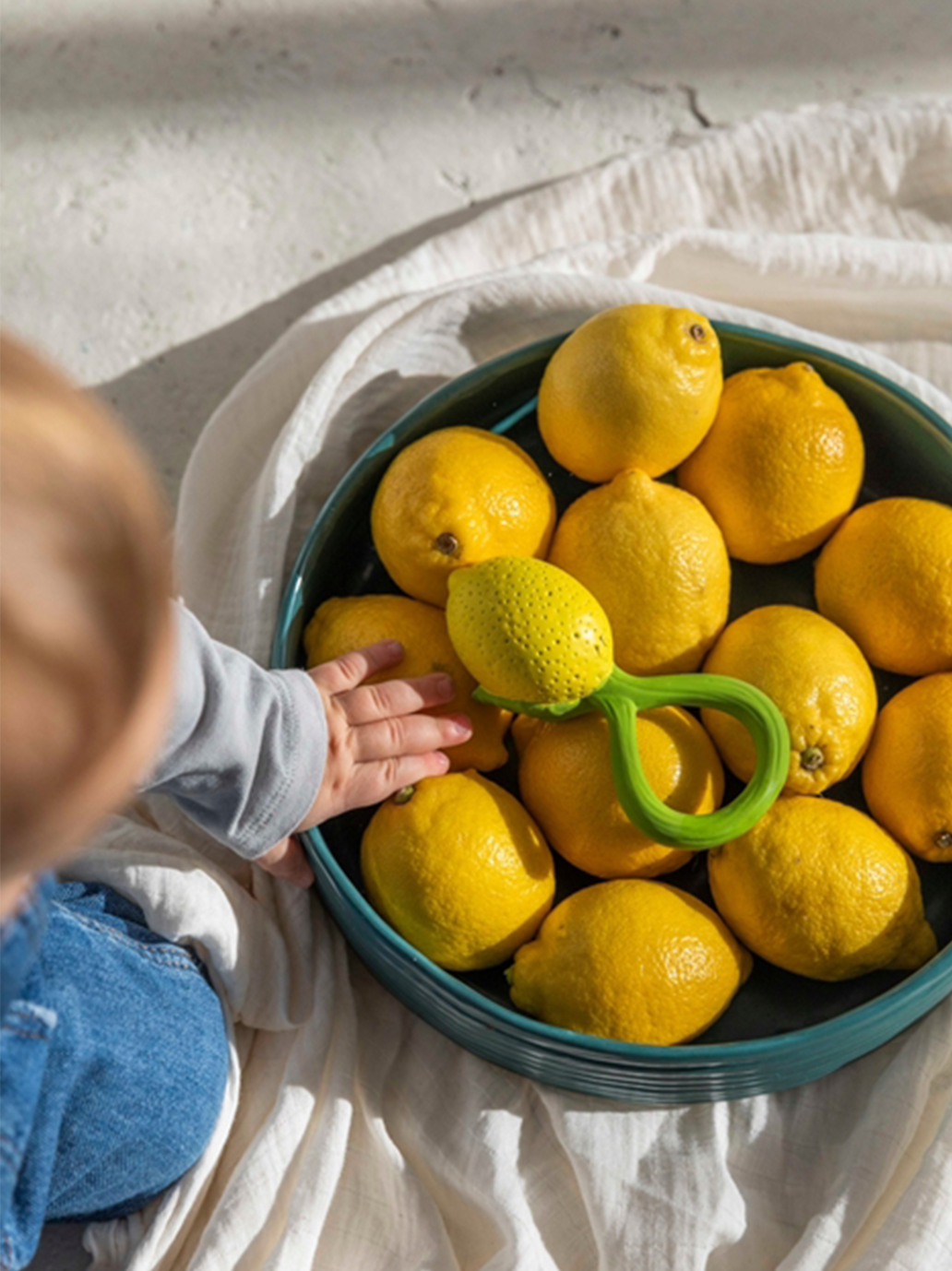 Gryzak grzechotka z kauczuku Oli & Carol BÉBÉ Concept 