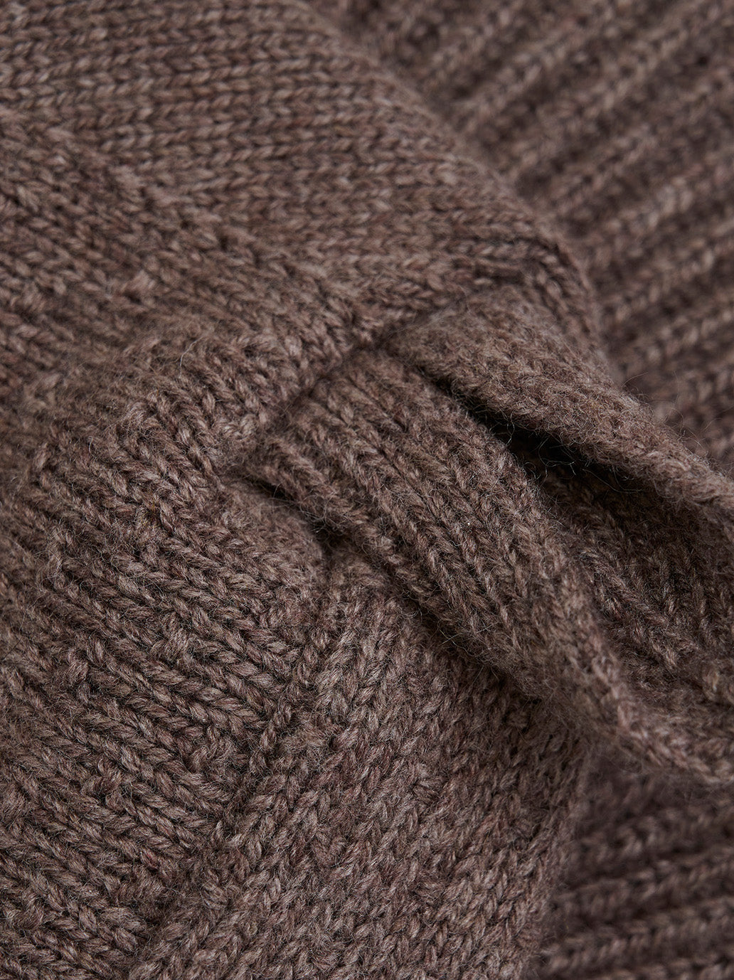 Kominiarka z wełny merino i kaszmiru Huttelihut BÉBÉ Concept 