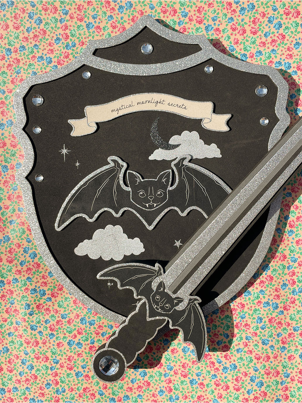 Zabawkowy miecz z tarczą z pianki Konges Slojd BÉBÉ Concept 