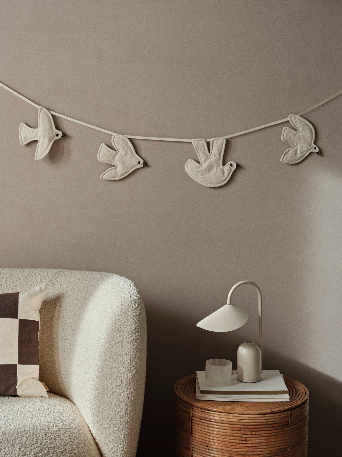 Dekoracyjna girlanda Swif Bird Garland Ferm Living BÉBÉ Concept 