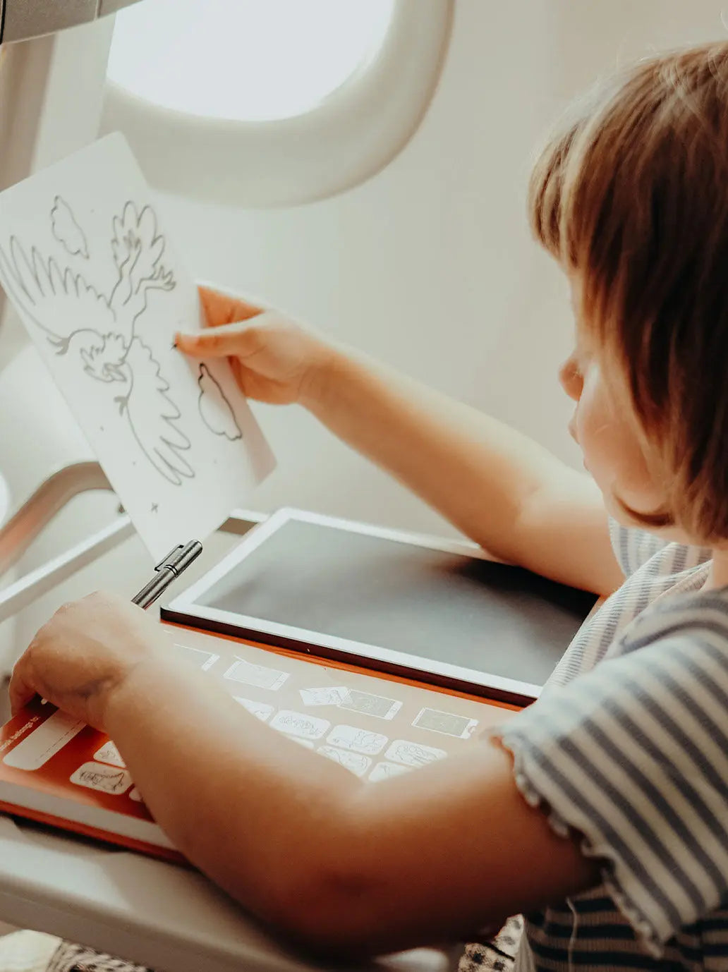 Podświetlany tablet do rysowania Kidydraw Mini Dinosaurs Kidywolf BEBE Concept 