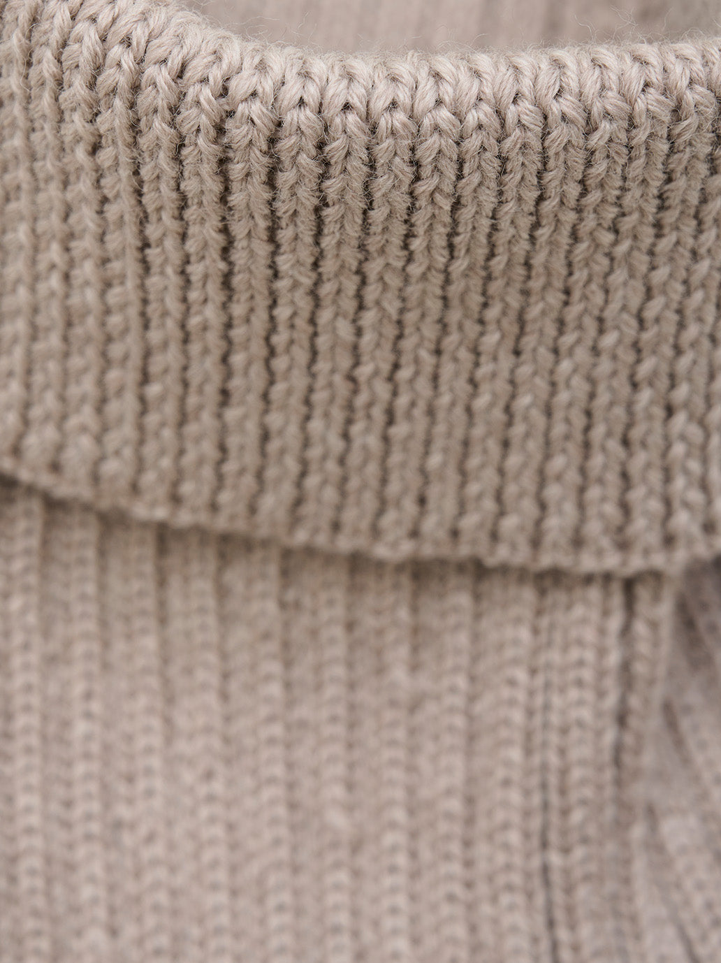 Komin z wełny merino Huttelihut BÉBÉ Concept 