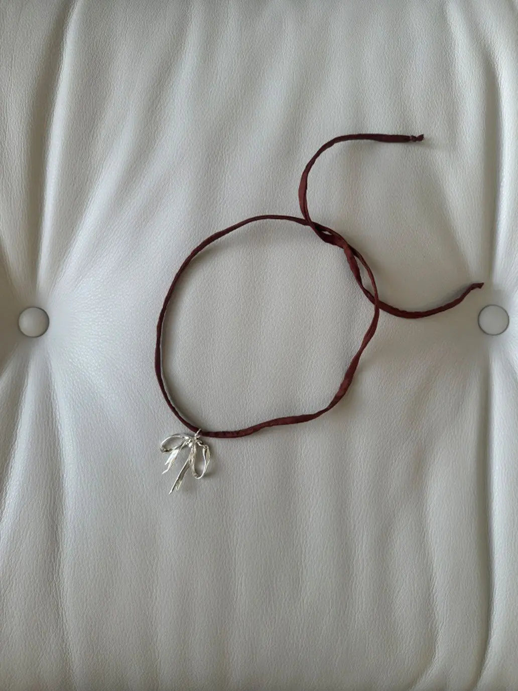 Naszyjnik z zawieszką Ribbon string Pico BEBE Concept 
