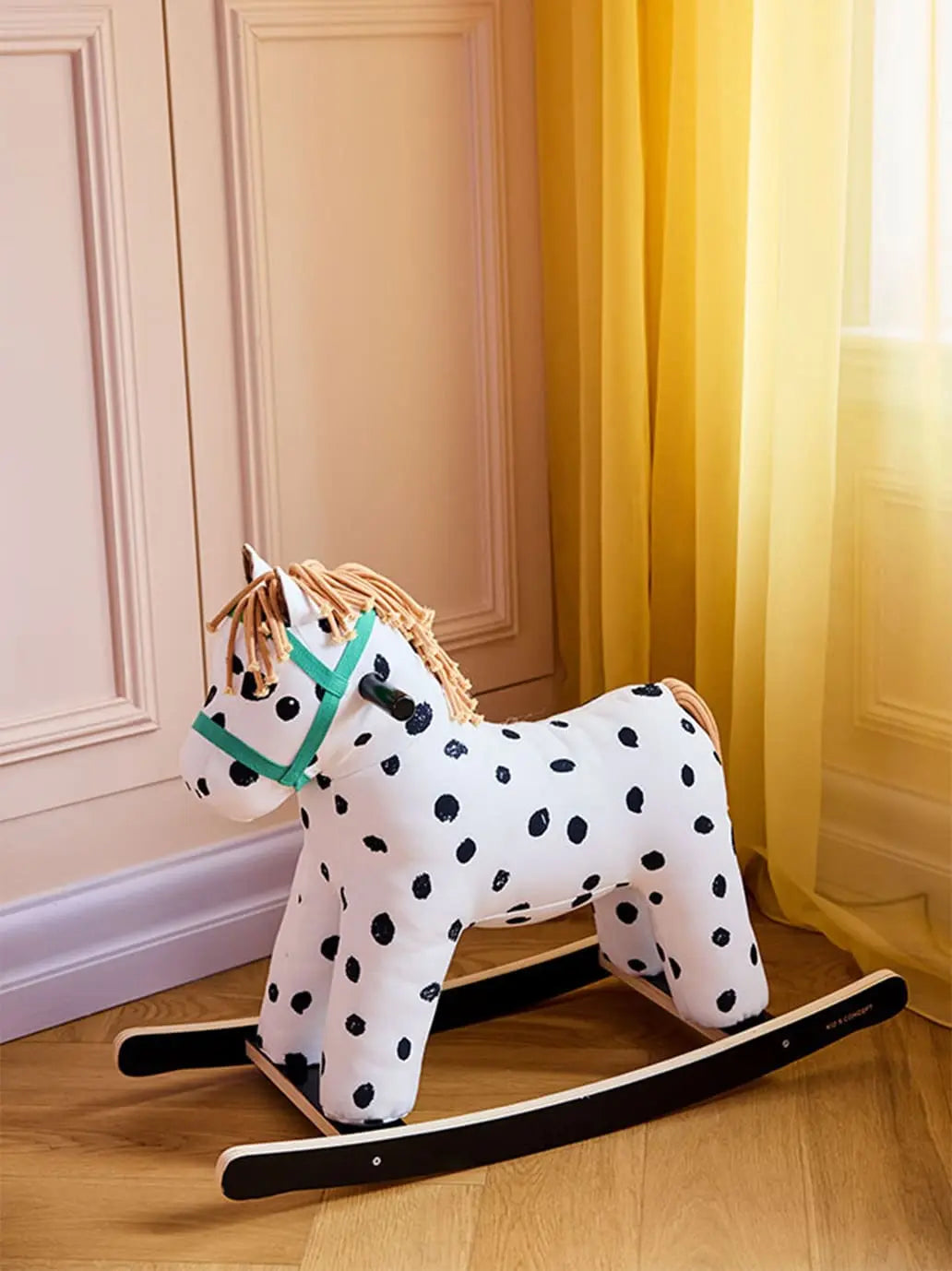 Koń na biegunach Kids Concept BÉBÉ Concept 