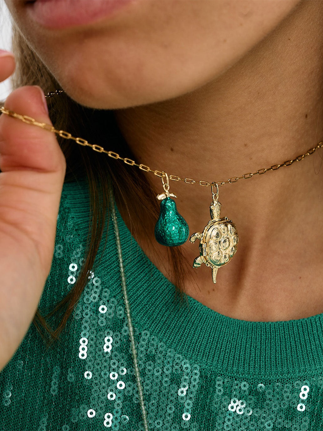 Medalion Whispering Turtle Charm BRASS GOLD PLATED