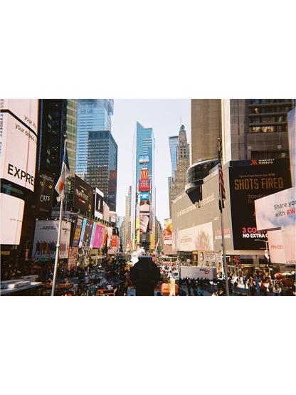 Aparat analogowy wielokrotnego użytku Simple Use Lomography BÉBÉ Concept 