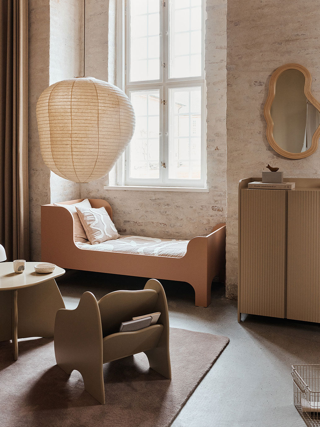 Łóżko dziecięce Sill junior bed Ferm Living BÉBÉ Concept 