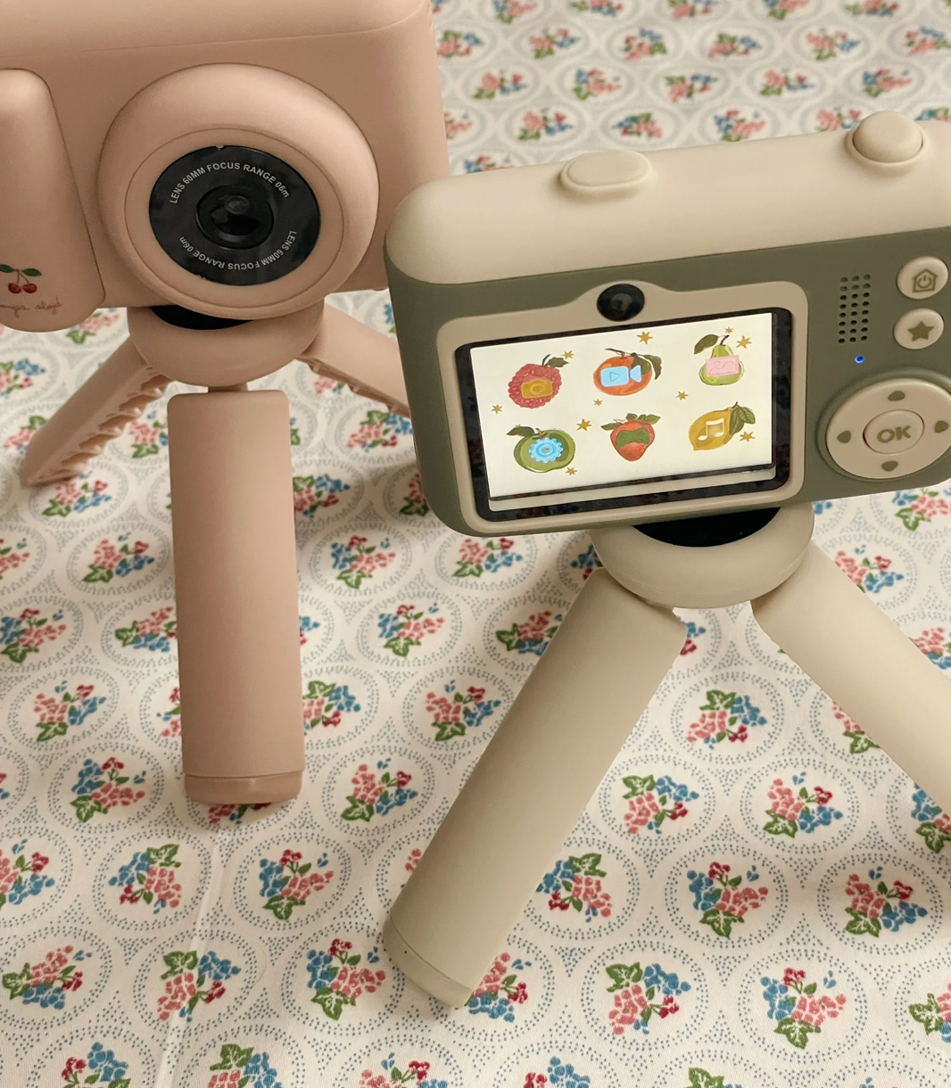 Aparat fotograficzny ze statywem My First Camera Konges Slojd BÉBÉ Concept 