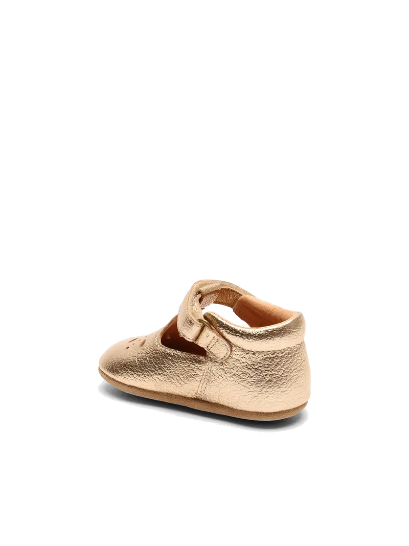 Buciki do nauki pierwszych kroków Bloom Bisgaard BÉBÉ Concept 