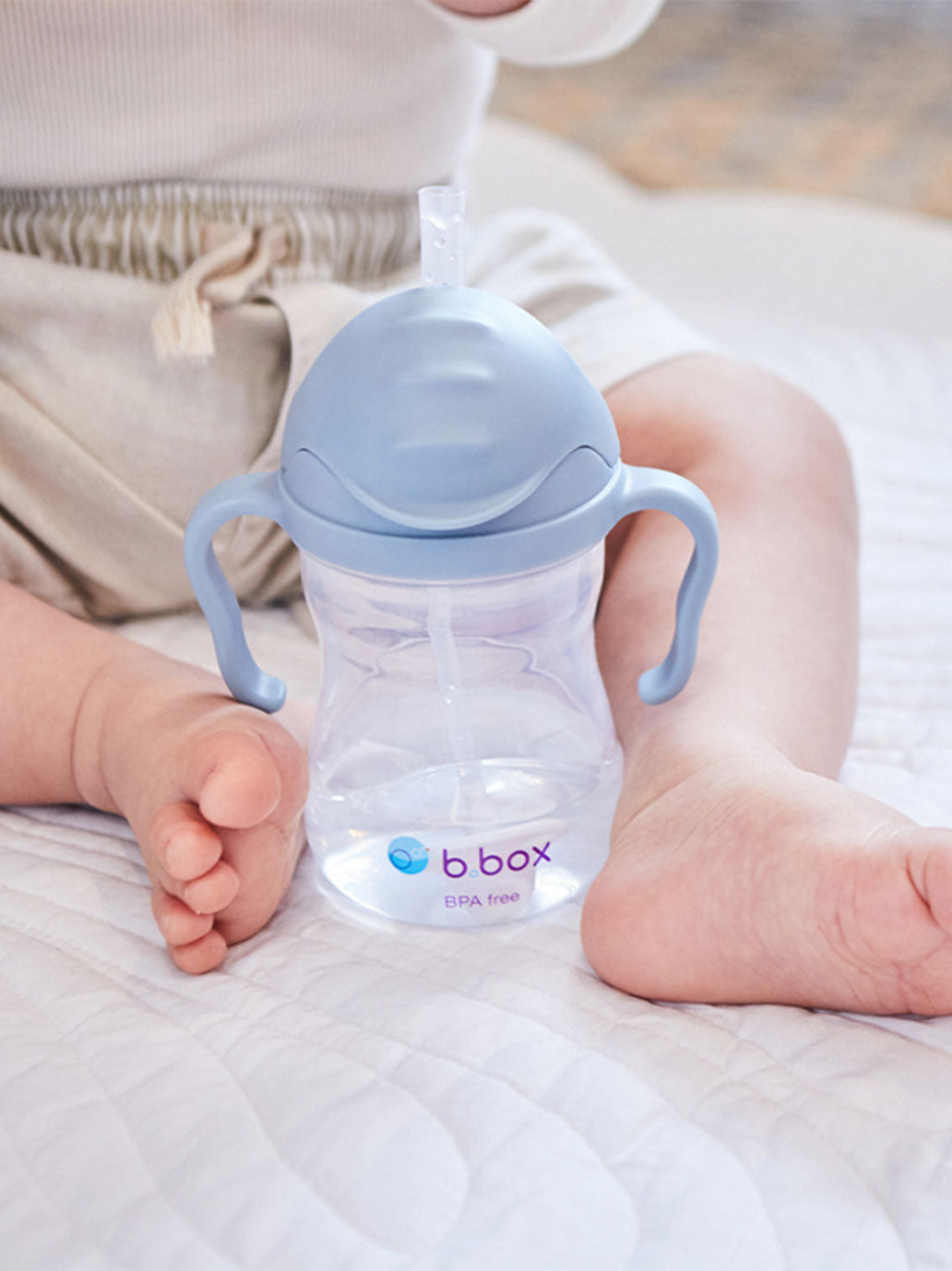 Bidon niekapek z rurką B.Box BÉBÉ Concept 