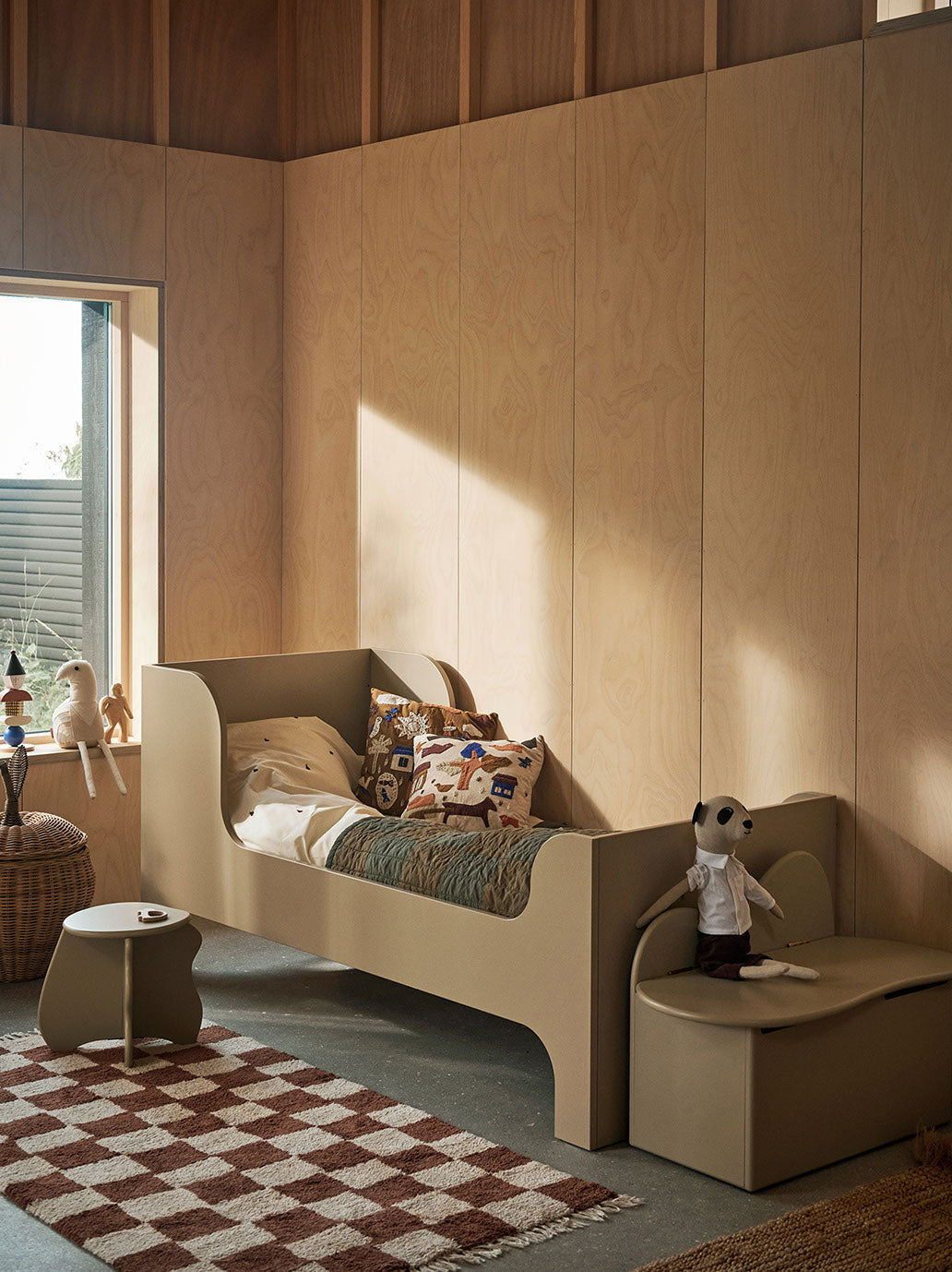 Łóżko dziecięce Sill junior bed Ferm Living BÉBÉ Concept 