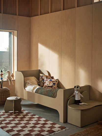 Łóżko dziecięce Sill junior bed Ferm Living BÉBÉ Concept 