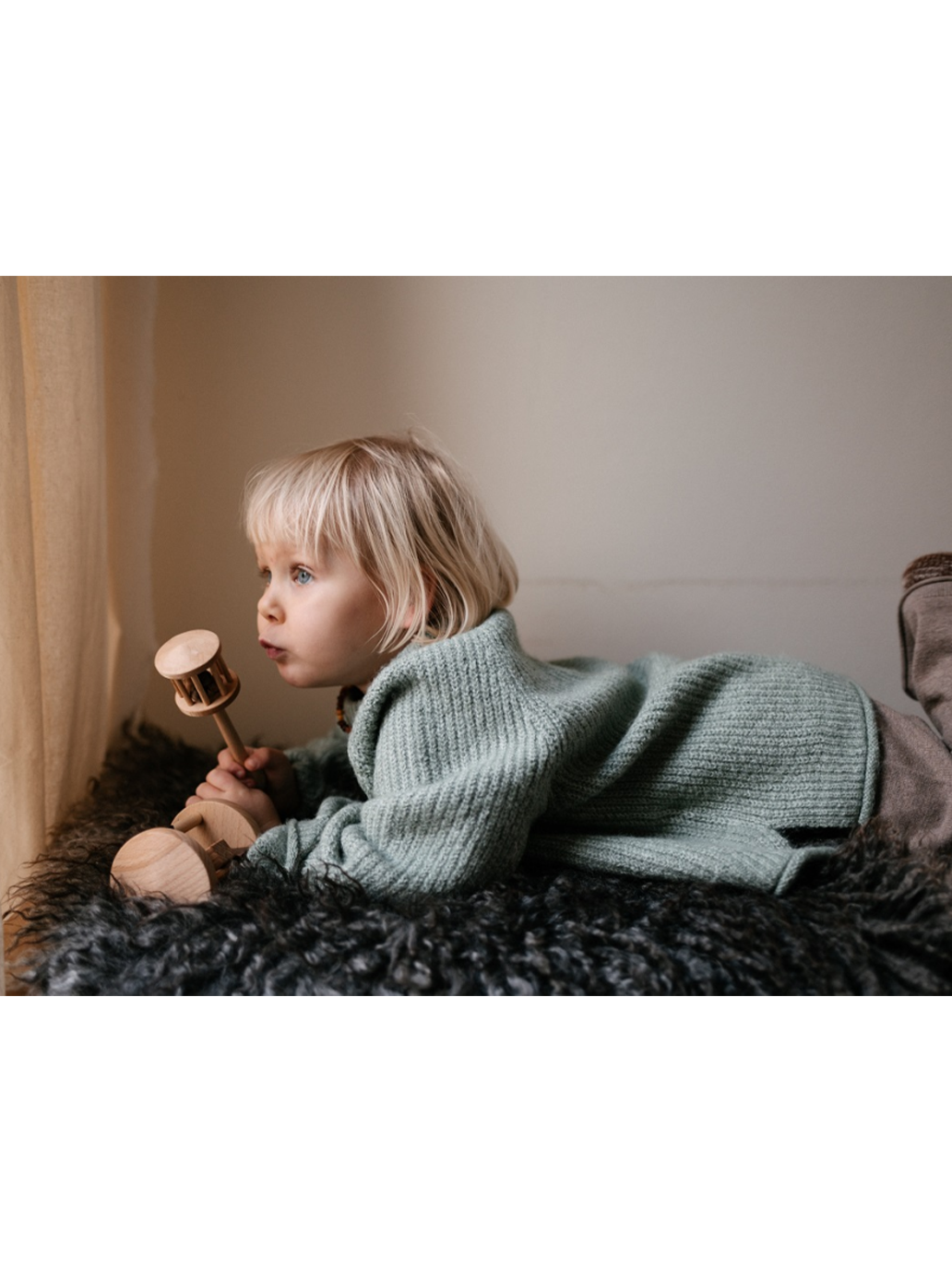 Drewniana grzechotka vintage Nighthawk Wooden Story BÉBÉ Concept