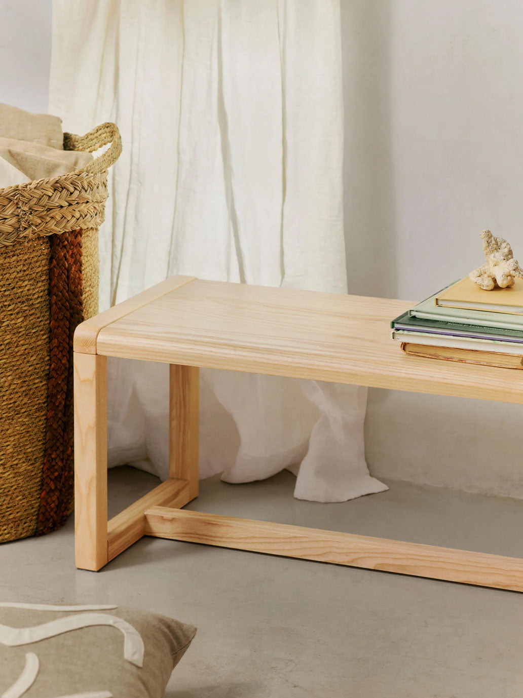 Drewniana ławka Little Architect Ferm Living BÉBÉ Concept 