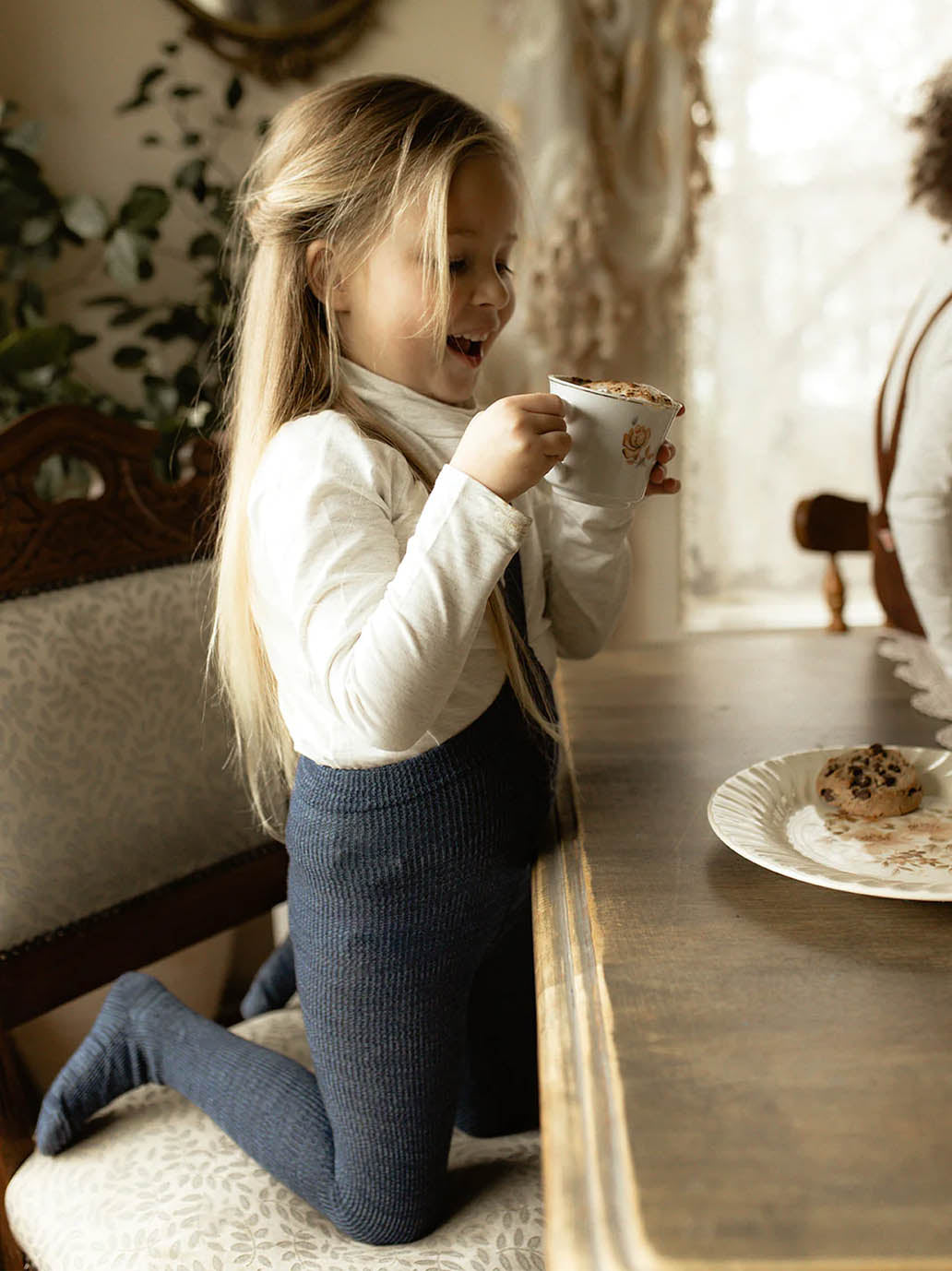 rajstopy z organicznej bawełny z szelkami w stylu vintage Silly Silas BÉBÉ Concept