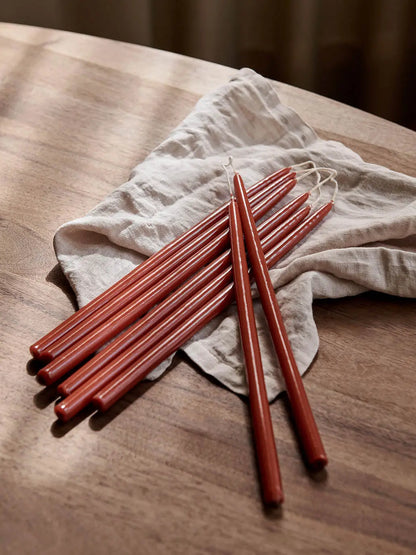 Smukłe świece stołowe Spike Slim Candles Ferm Living BÉBÉ Concept 