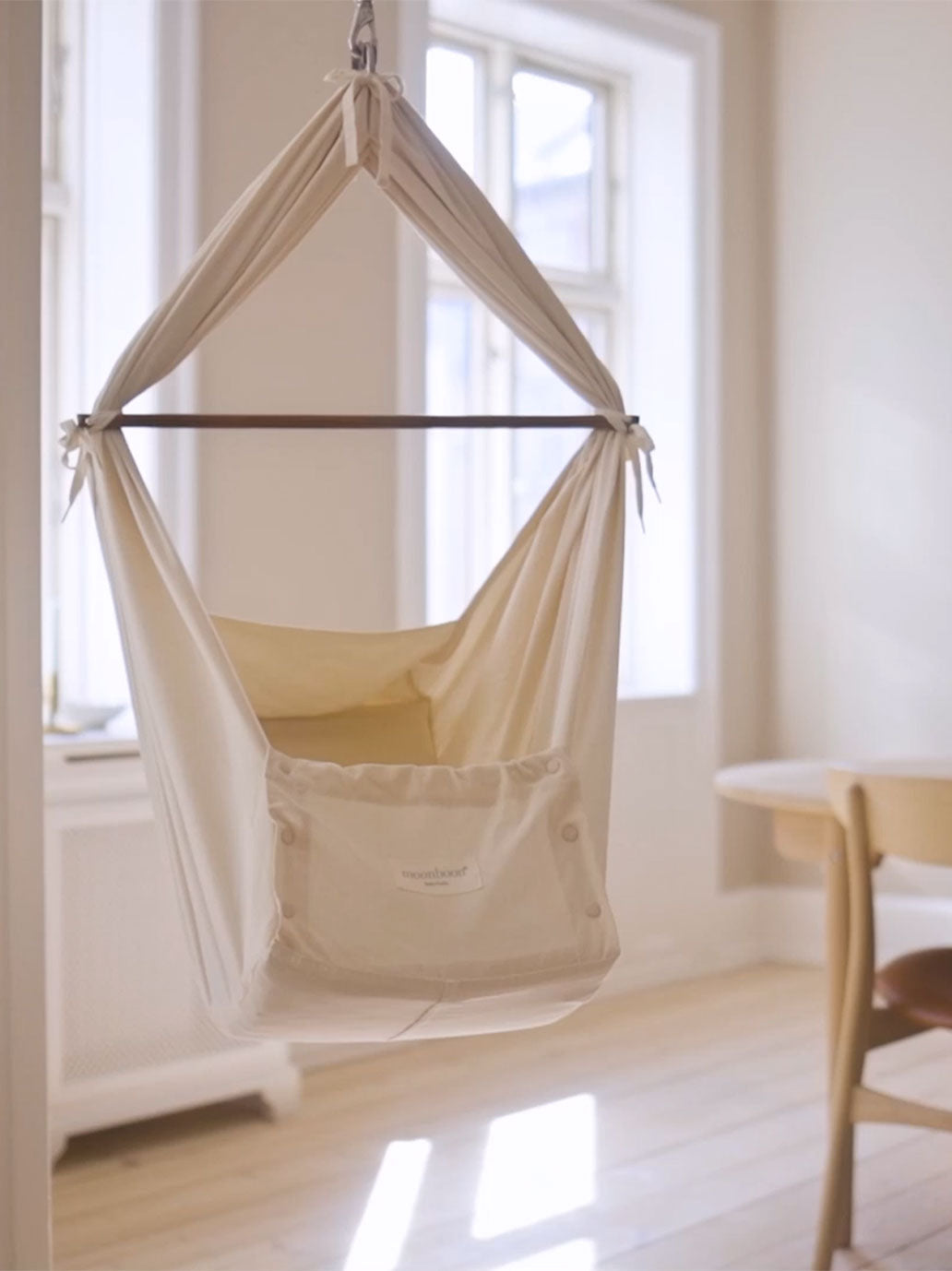 Essential Bundle: hamak niemowlęcy + silnik connect Moonboon BÉBÉ Concept 