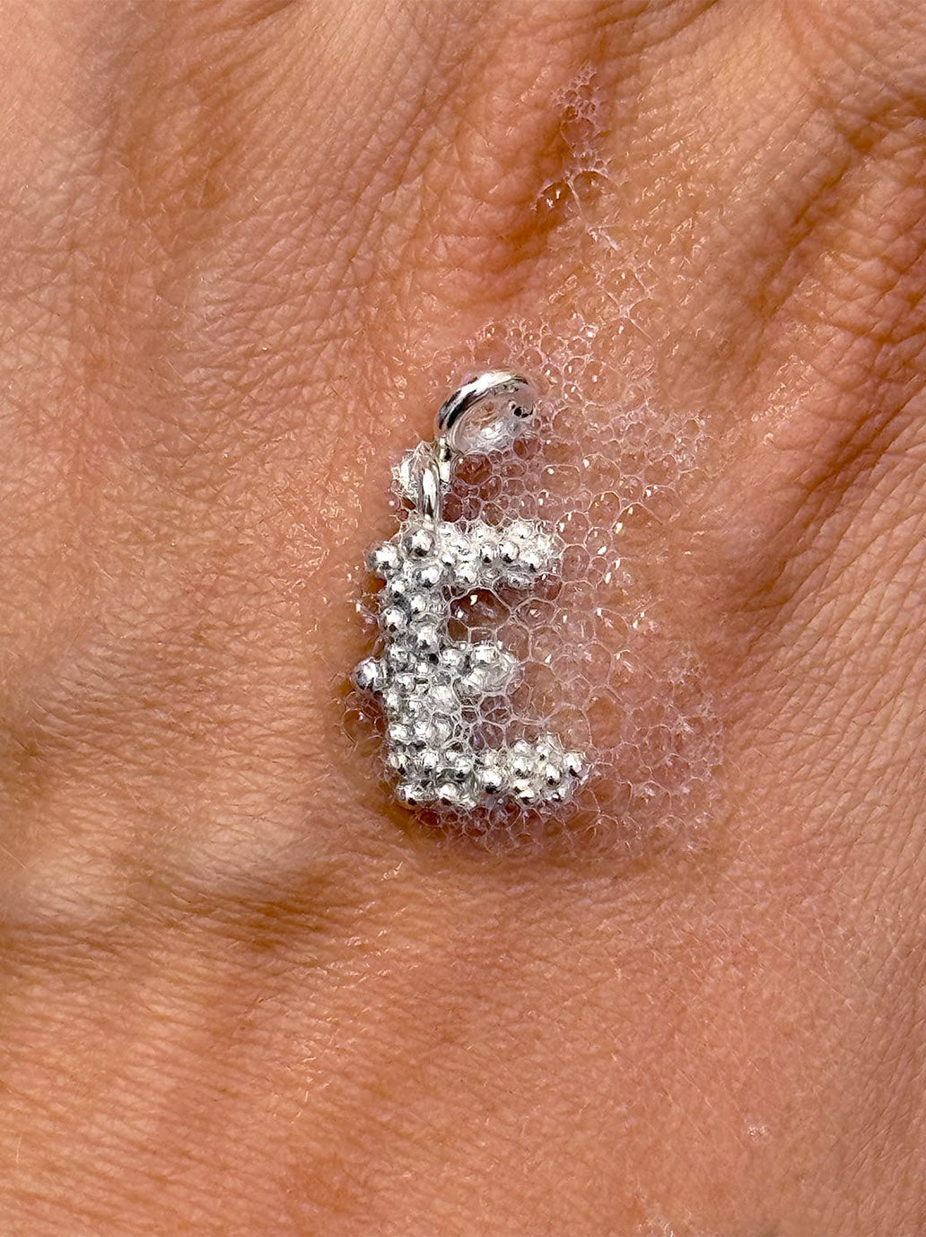 Zawieszka Letter Charm Silver MAAR BÉBÉ Concept 