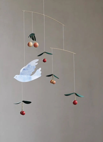 ozdobny mobil Cherry Birds Flensted Mobiles BÉBÉ Concept