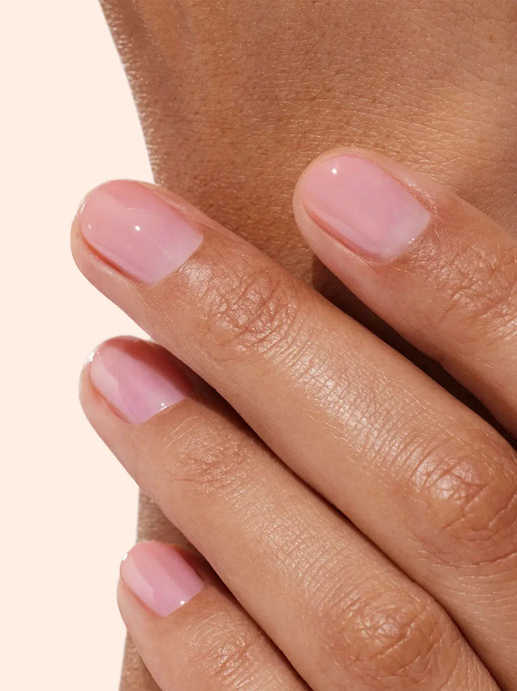 Pielęgnacyjny lakier do paznokci Active Glow Manucurist BEBE Concept 