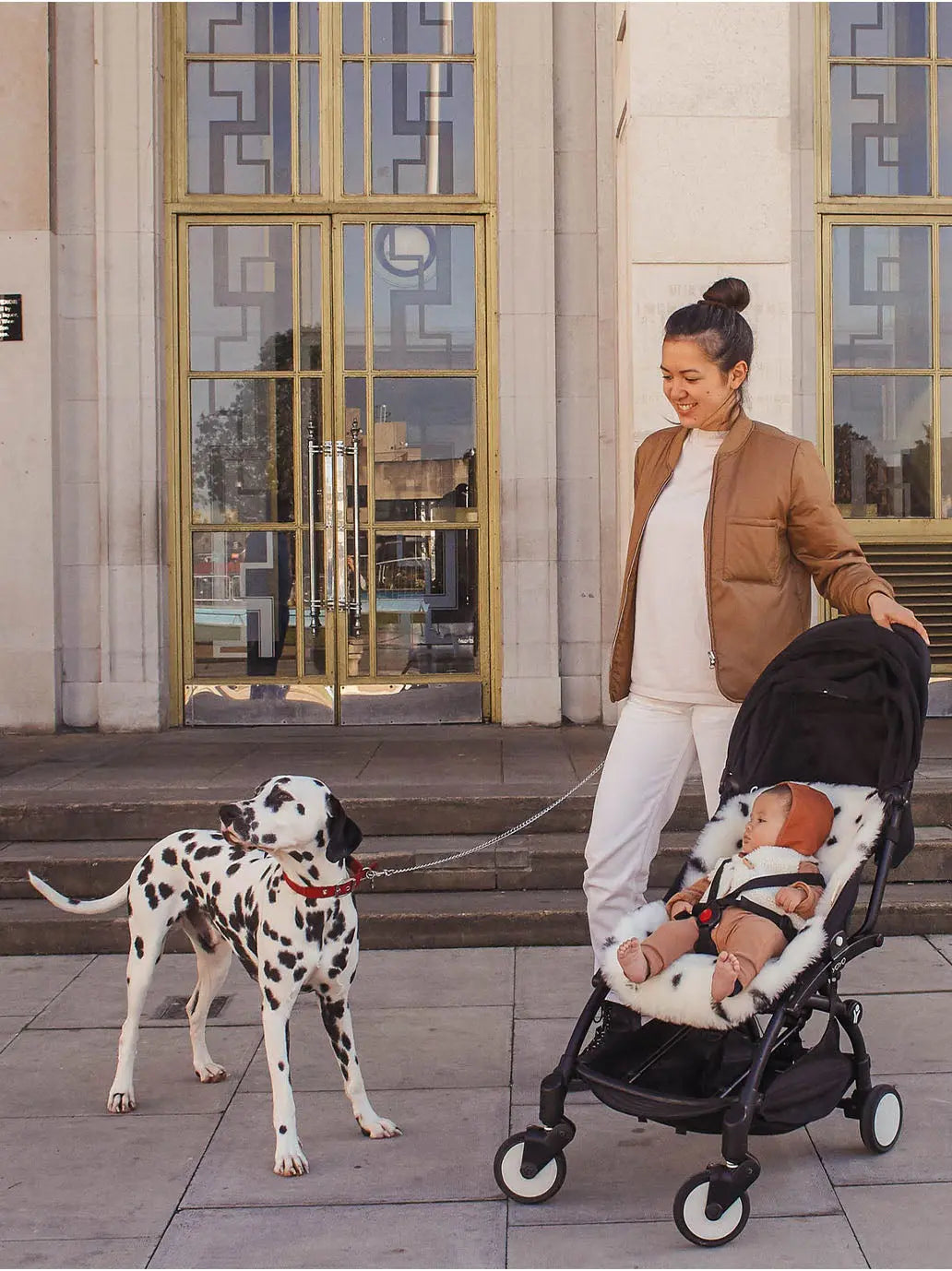 Wielofunkcyjna wkładka z naturalnej skóry owczej BINIBAMBA BÉBÉ Concept 