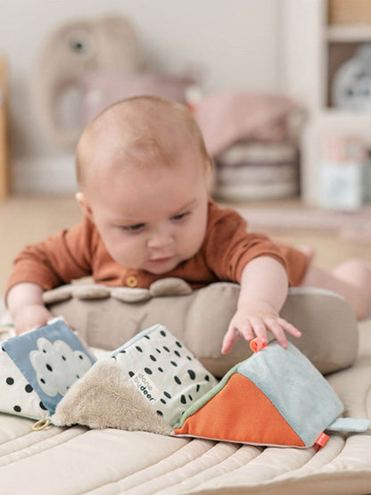 Rozkładana kostka sensoryczna Deer Friends Done by Deer BÉBÉ Concept 