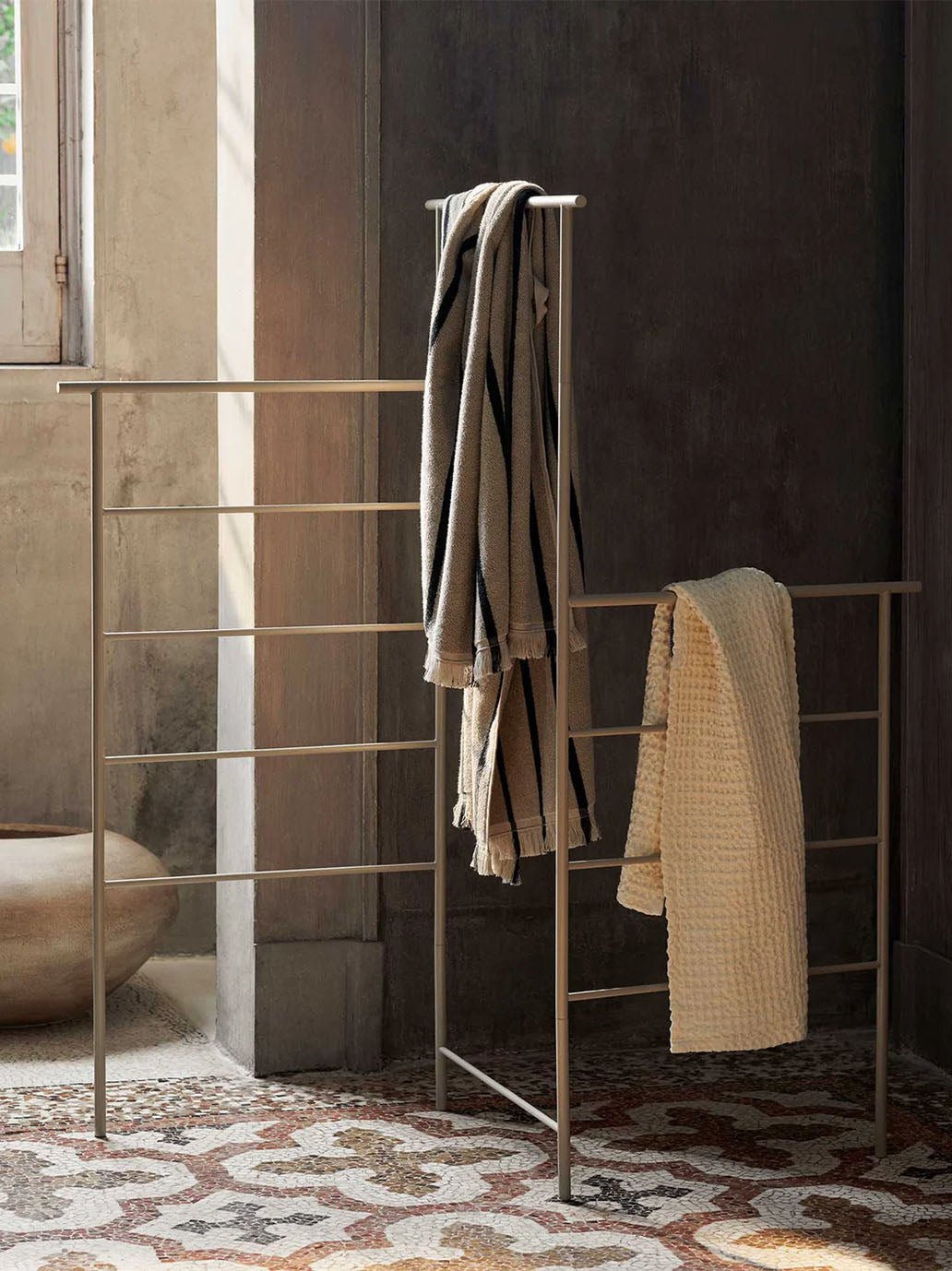 Bawełniany ręcznik plażowy Alee Beach Towel Ferm Living BÉBÉ Concept