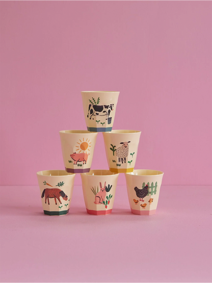Zestaw kolorowych kubków z melaminy RICE BÉBÉ Concept 