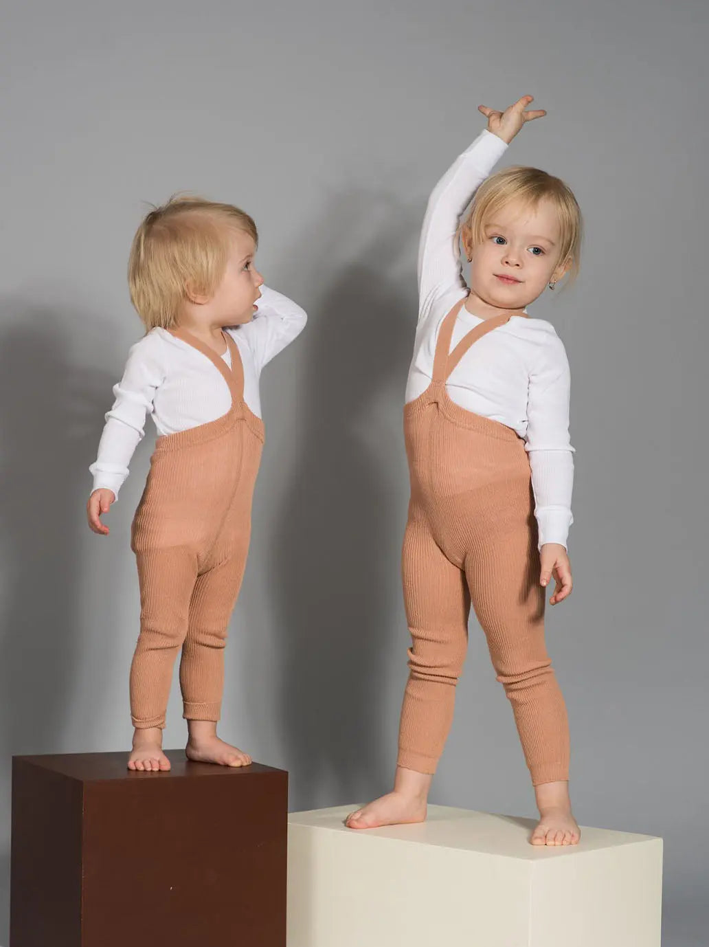 legginsy na szelkach w stylu vintage Silly Silas BÉBÉ Concept