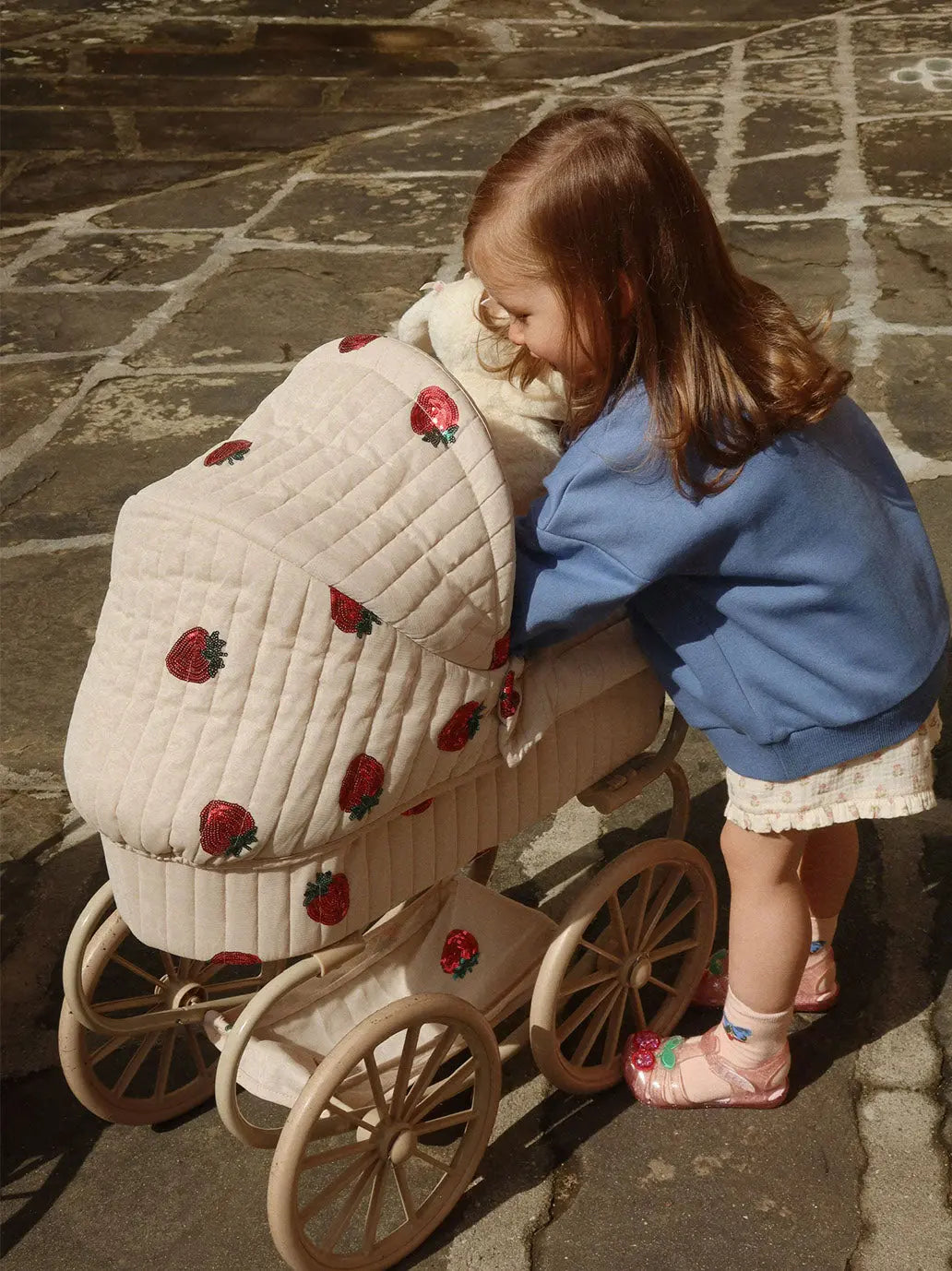 Wózek dla lalek z gondolą Minnie Konges Slojd BÉBÉ Concept 