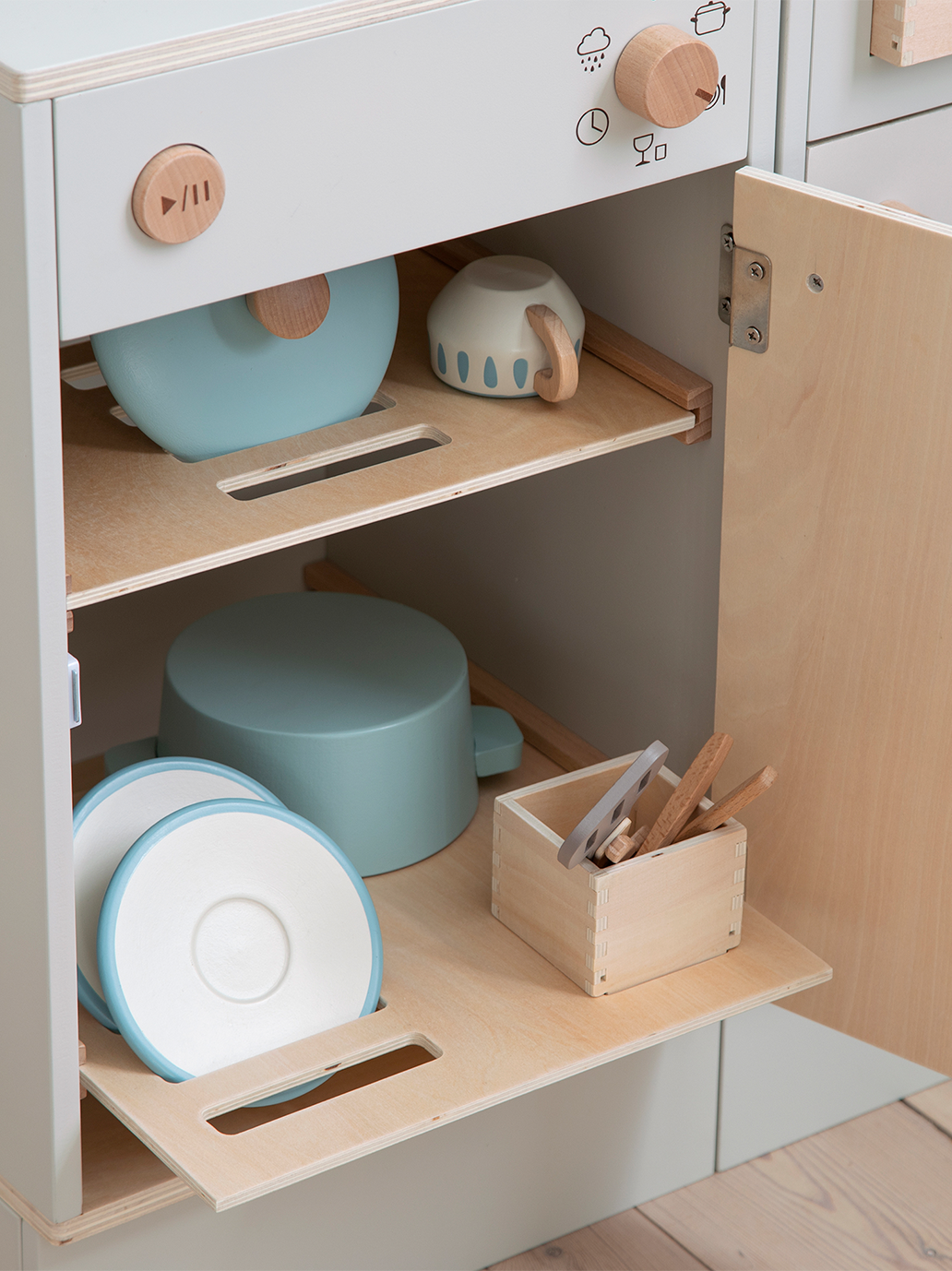 Drewniana zmywarka z serii KIDchen Sebra BÉBÉ Concept 