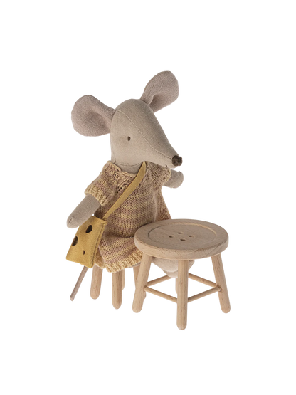 Miniaturowy stolik z taboretem Maileg BÉBÉ Concept 