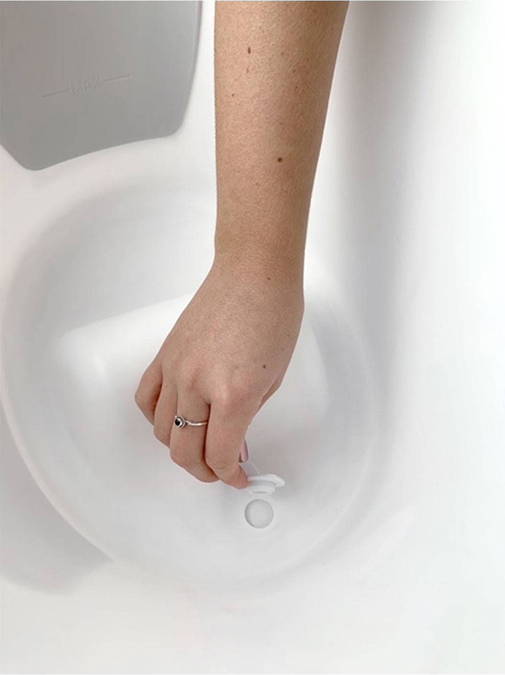 Wanienka niemowlęca z odpływem shnuggle BÉBÉ Concept 