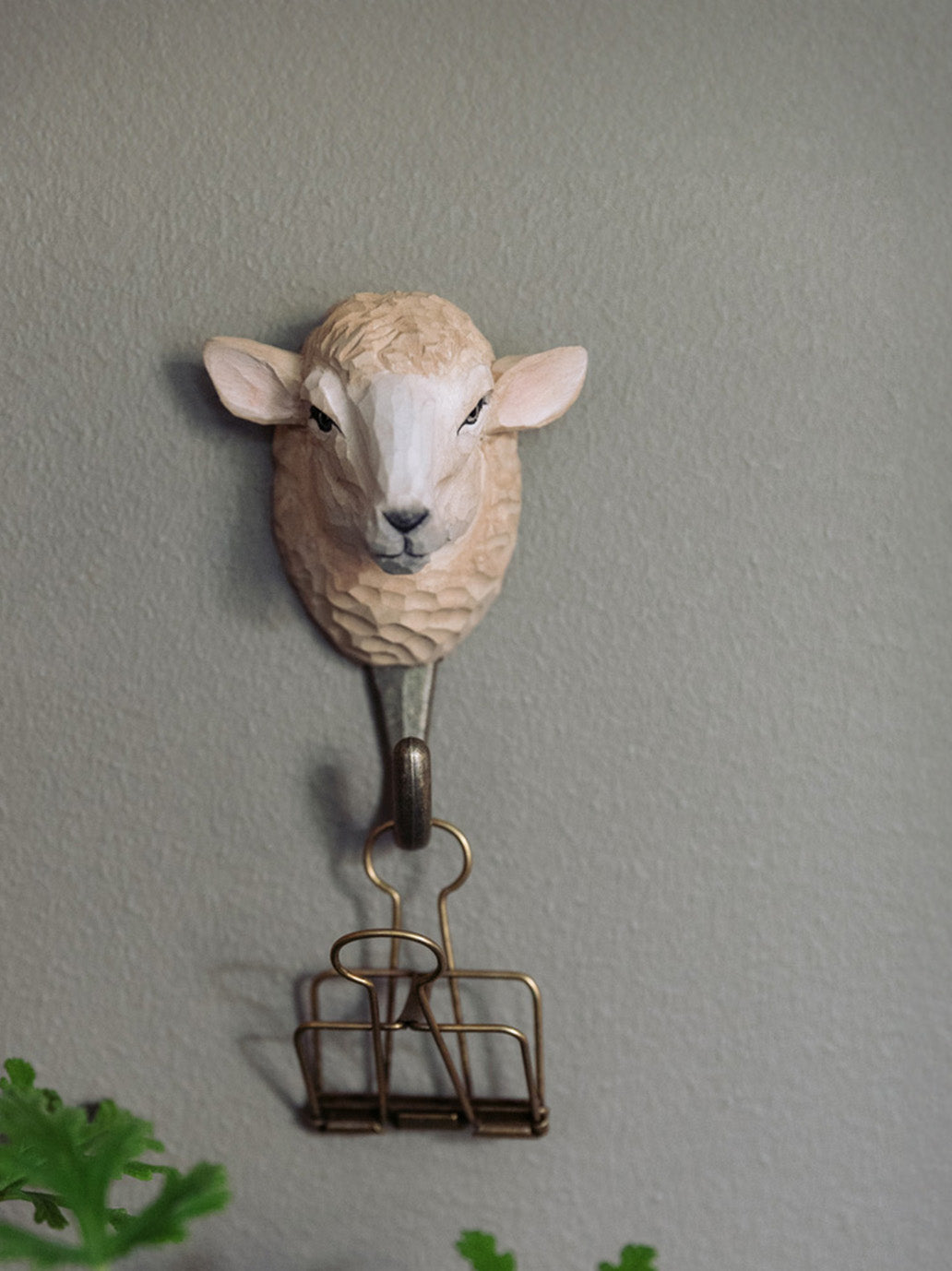 Drewniany haczyk Owca Wildlife Garden BÉBÉ Concept 