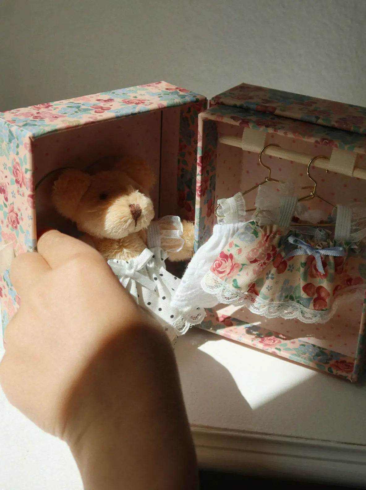 Tiny Teddy Dress Up Konges Slojd BEBE Concept 