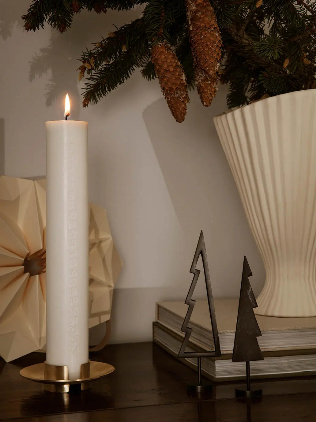 Podstawka na grubą świecę stołową Ferm Living BÉBÉ Concept 