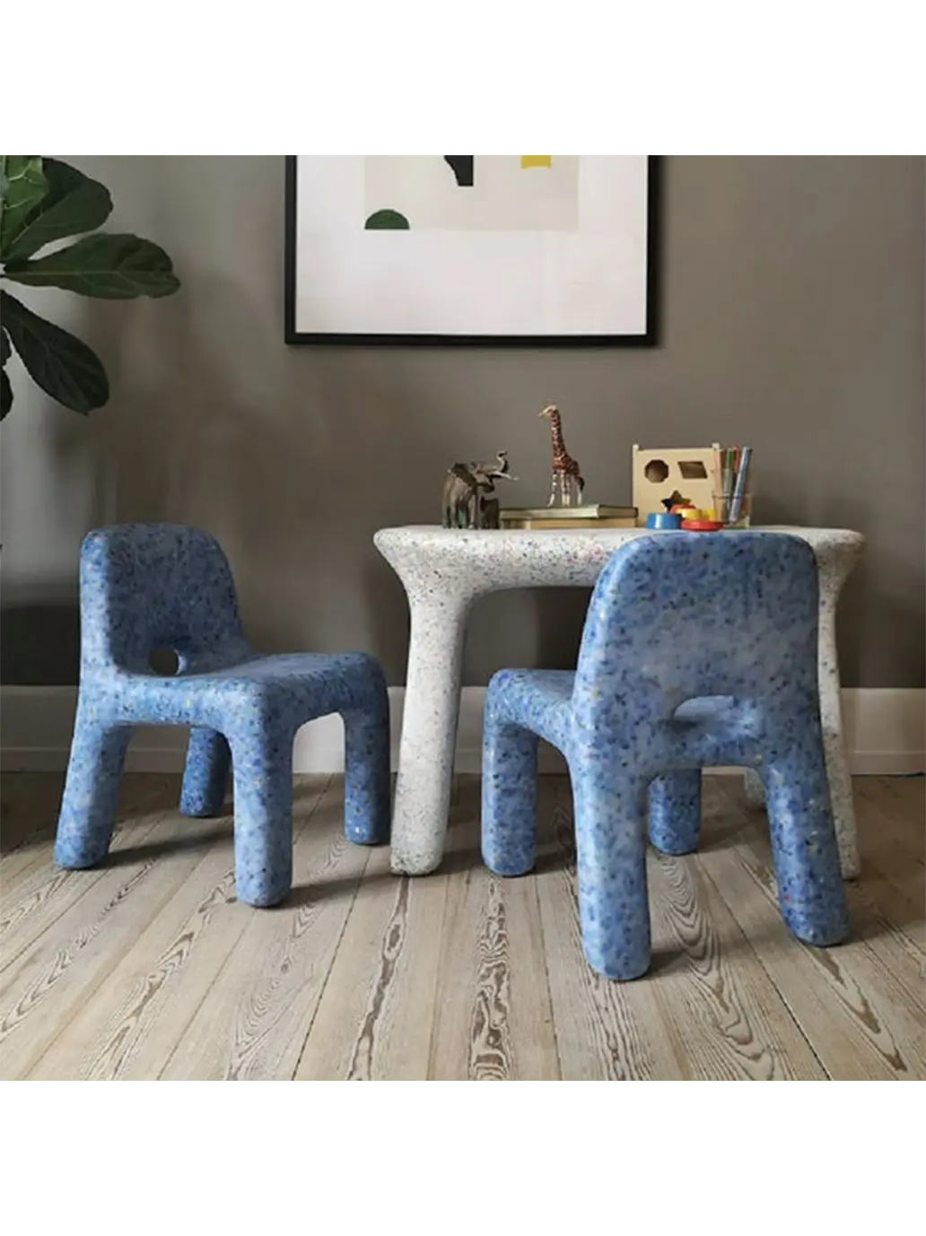 krzesło z eko tworzywa Charlie Chair EcoBirdy BÉBÉ Concept 